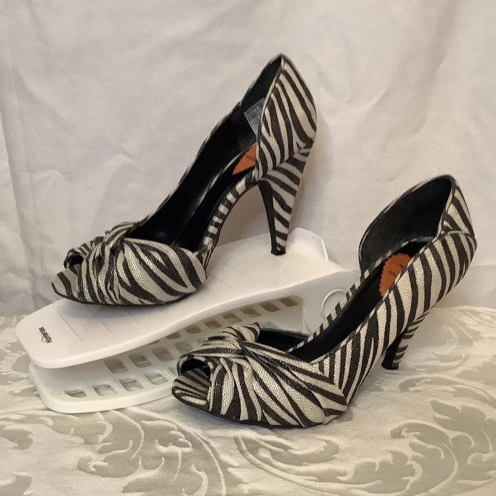 GUC Rocket Dog zebra animal‎ black white heels canvas
